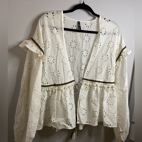 Zara White Eyelet Kimono shrug Top - Boho or Hippie style - small - Picture 8 of 12